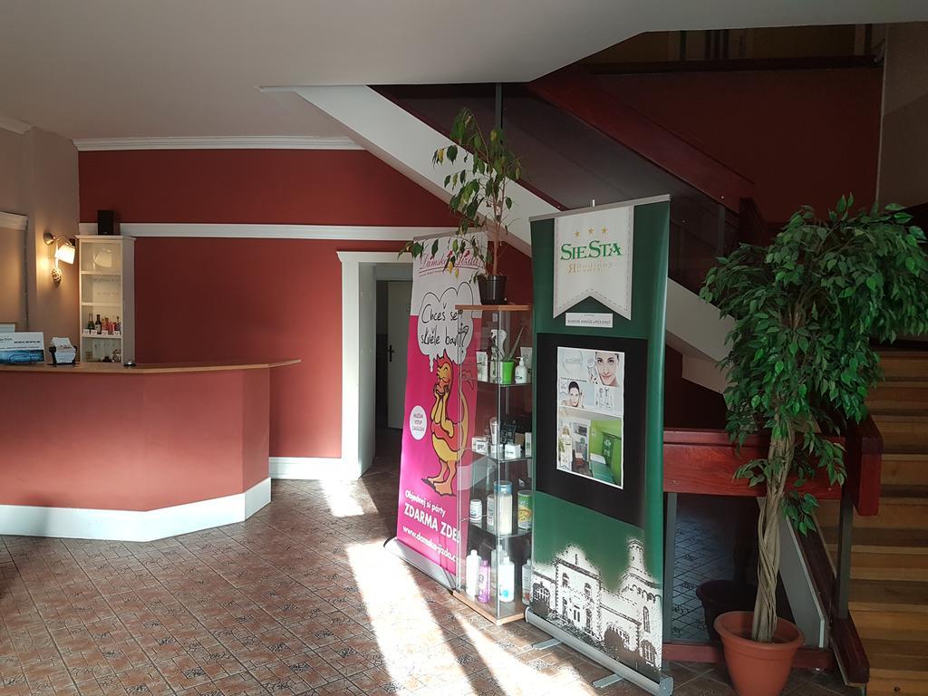 Siesta Rodinny Resort Pardubice Exterior foto